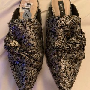 Dkny slip on dress shoes!